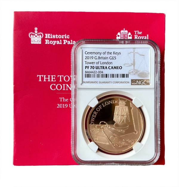 2019 Gold Proof Five Pound Crown (£5) Ceremony Of The Keys - Tower of London, NGC Graded PF70 UCAM - Image 2