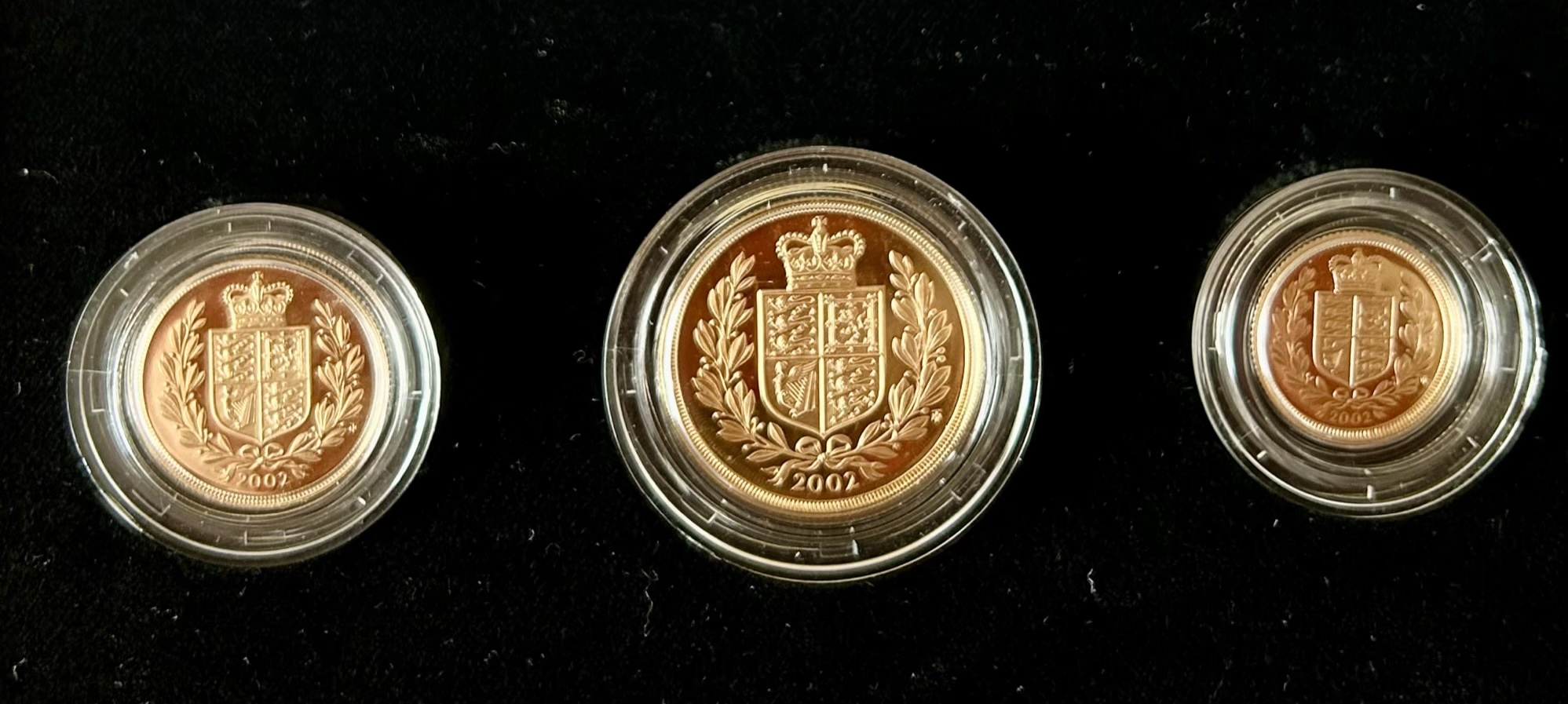 2002 Gold Proof Sovereign Three Coin Set, Queen Elizabeth II Golden Jubilee. - Image 3