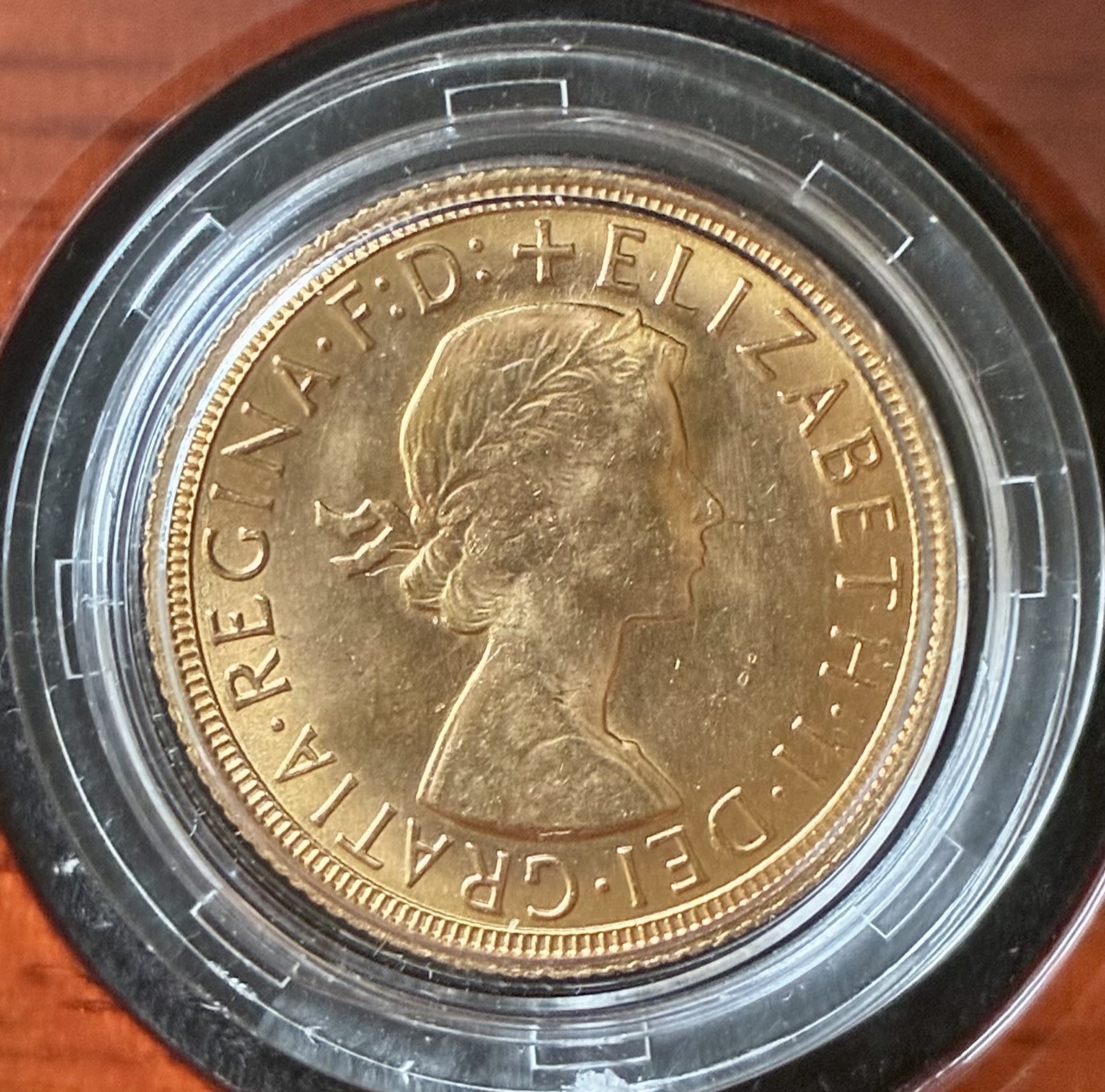 1967 Gold Sovereign - Image 4
