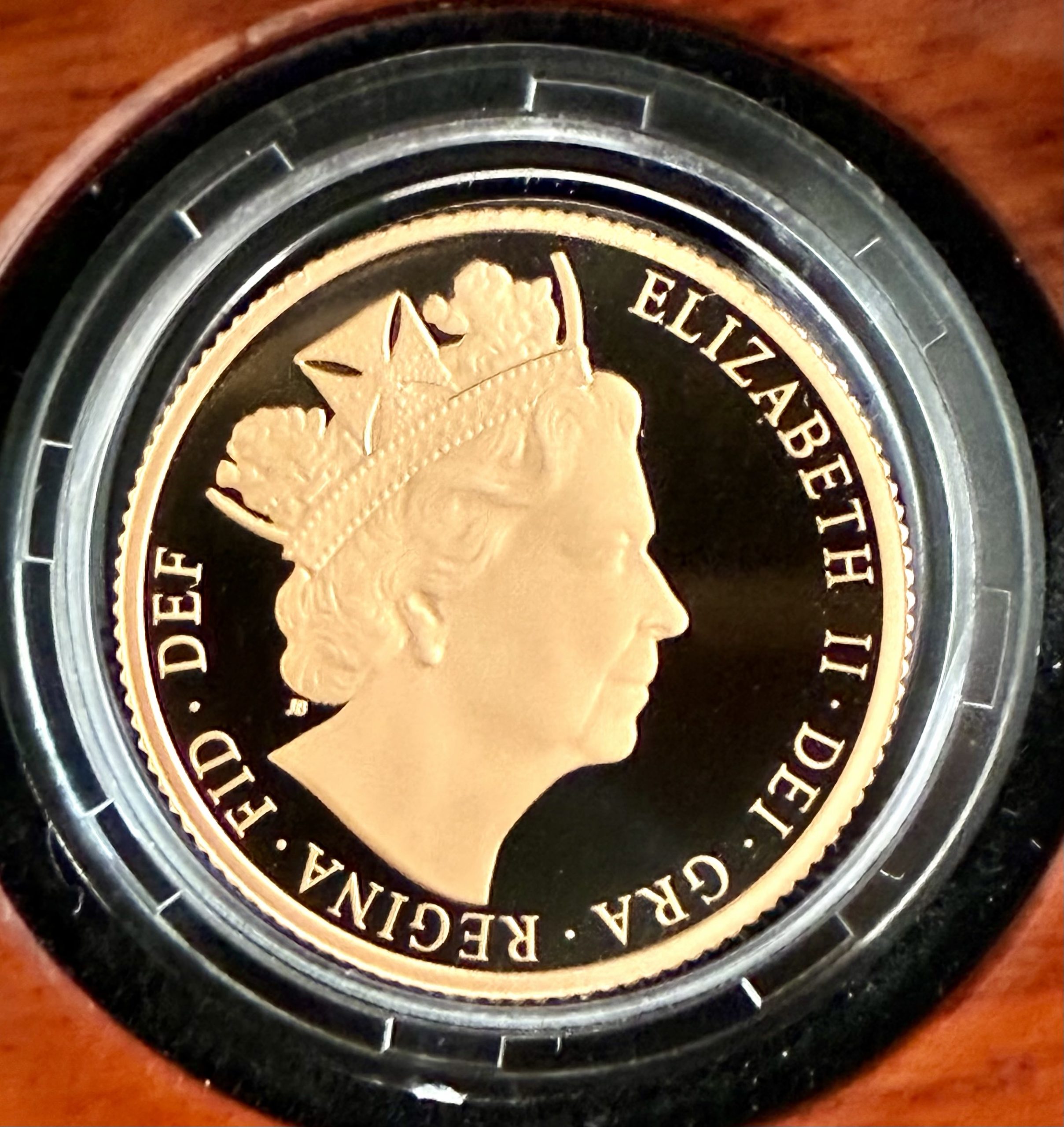 2016 Gold Proof Sovereign - Image 2