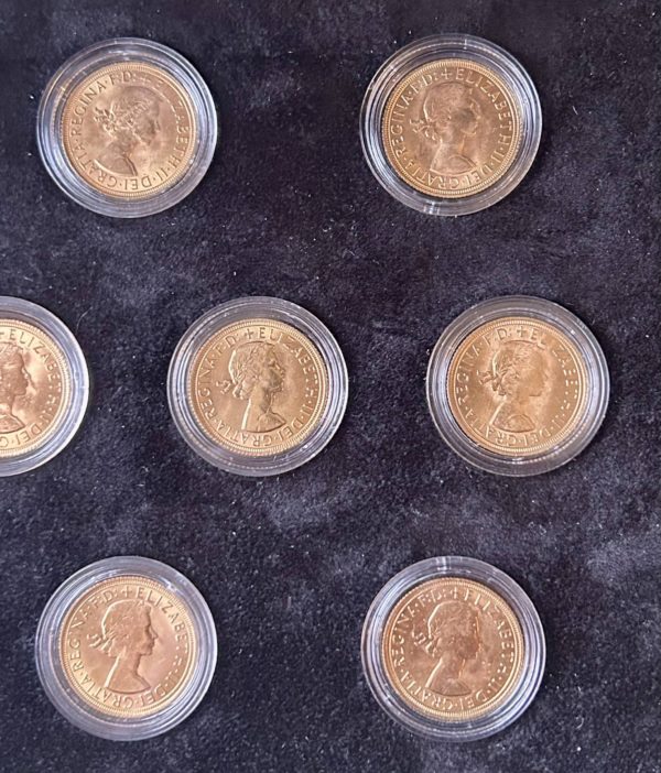 1957 - 1968 Gold Sovereign set. Queen Elizabeth II young head Mary Gillick portrait ten coin sovereign set. - Image 4