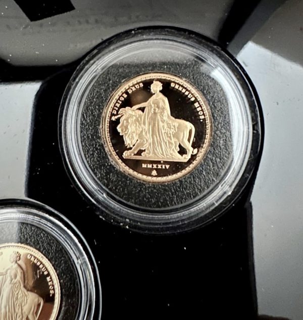 2024 Gold Proof Una And The Lion Three Coin Sovereign Set - Image 2